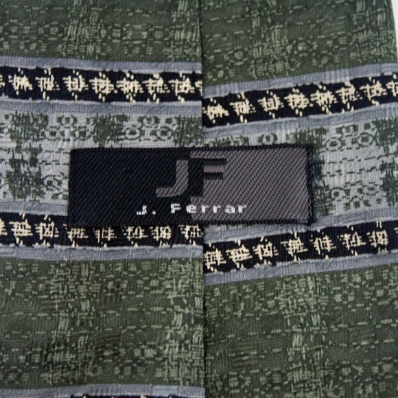 J. Ferrar Men's Necktie 100% Silk‎ Geometric - Picture 5 of 6